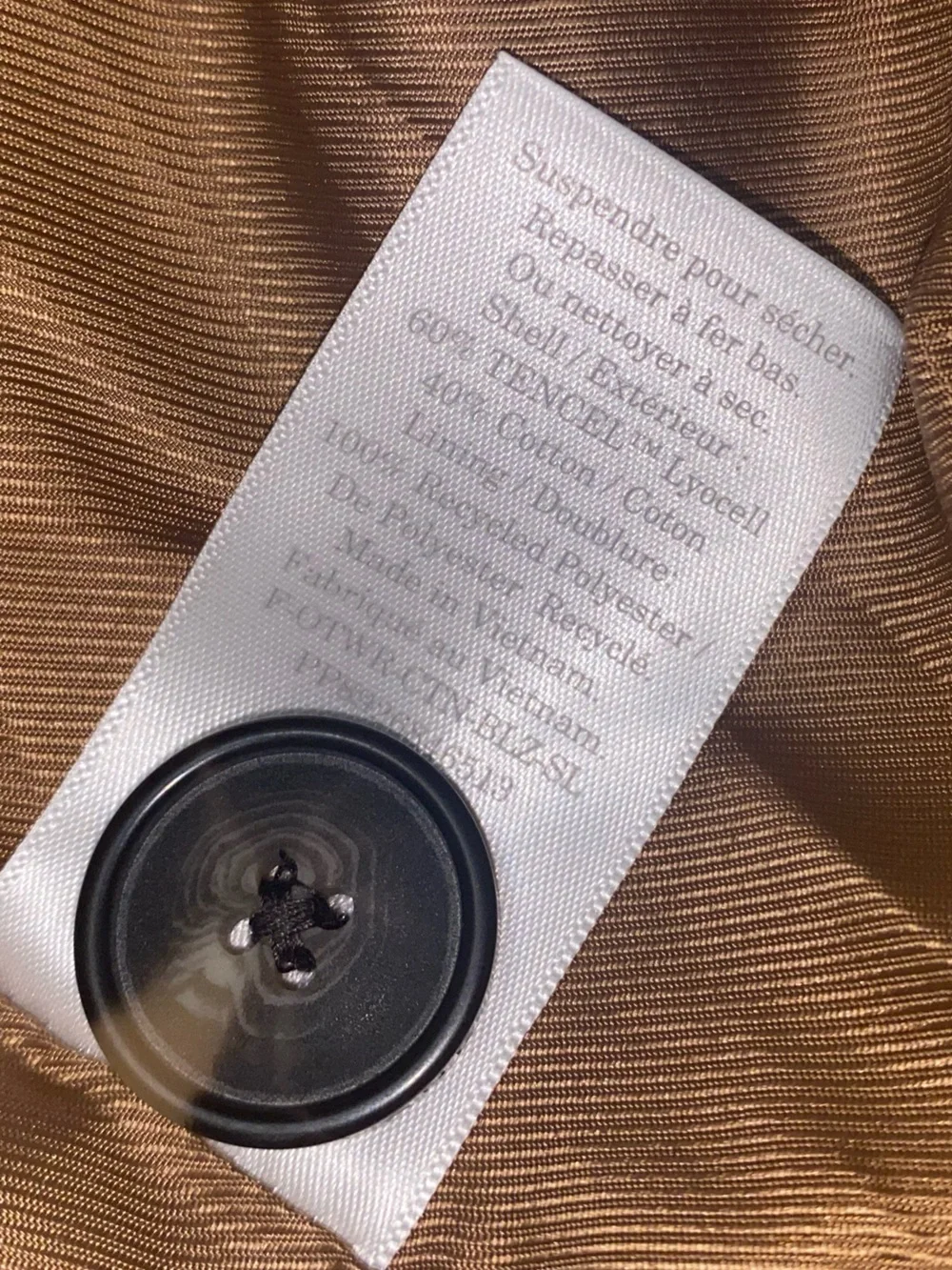 Everlane The Sleeveless Blazer In Buttersmooth